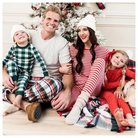 NEW Rachel Parcell Matching Family Pajamas in Red Scarlet Dot - Picture 2 of 11
